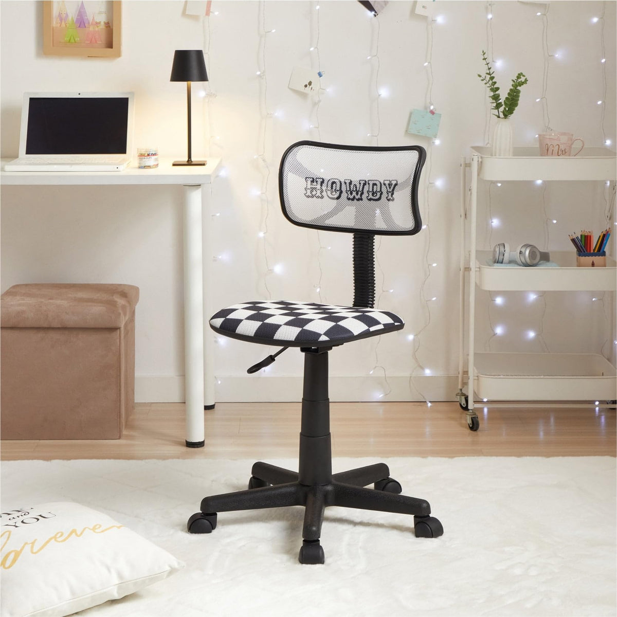 Swivel Desk Chair with Mesh Back and Cushioned Seat J769962