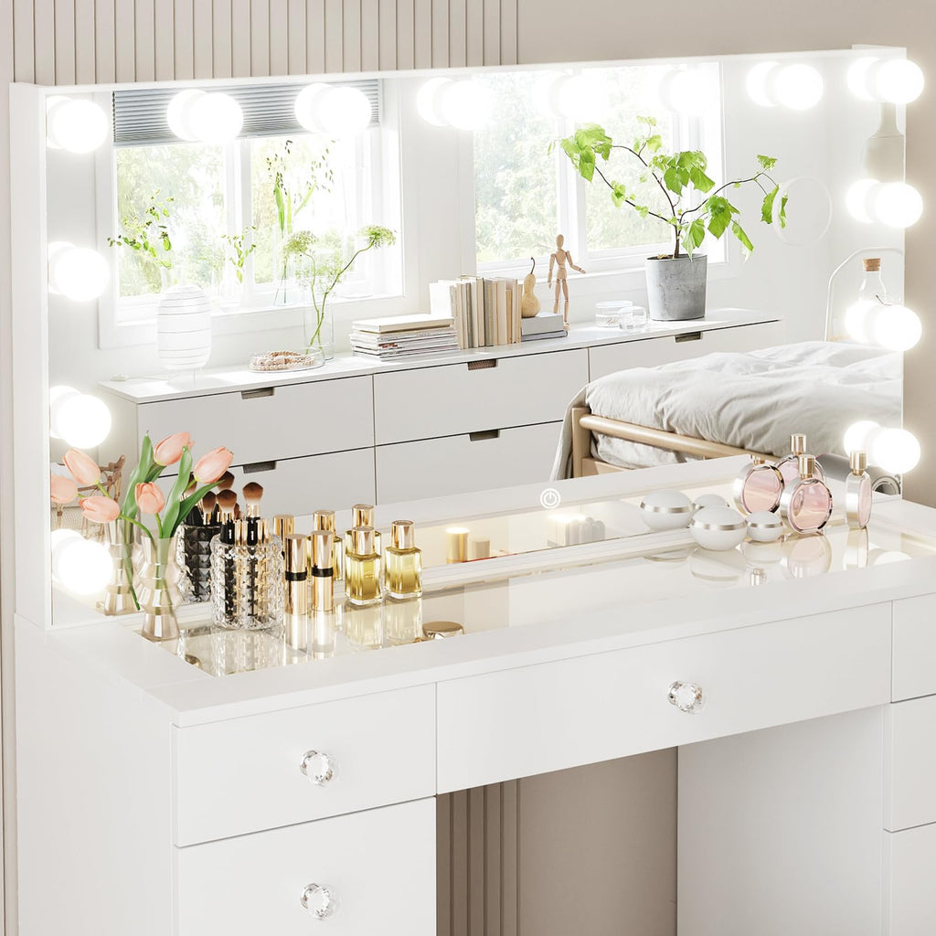 Vanity with Lighted Mirror Y7936
