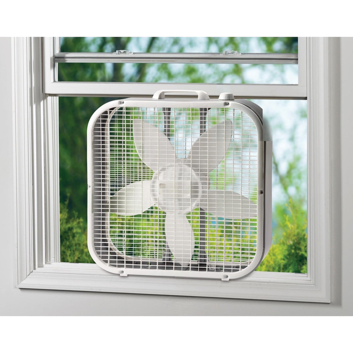 20" White Box Fan with 3 Speeds R22471